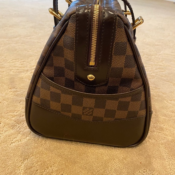 Louis Vuitton - Picture 3 of 6